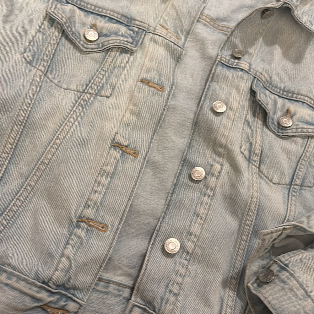 GAP “Icon” Denim Jacket - Picture 2 of 5